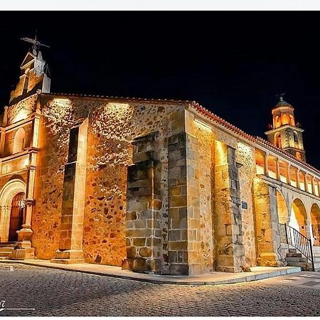 Casa Rural Hnas Corral Almoharin Екстер'єр фото